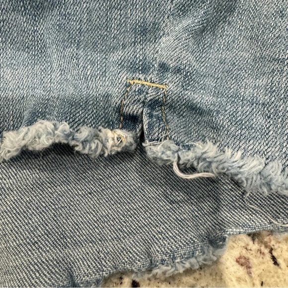 Seven7 Denim Cutoff Light Wash Shorts 36” waist 4” inseam - Picture 3 of 5